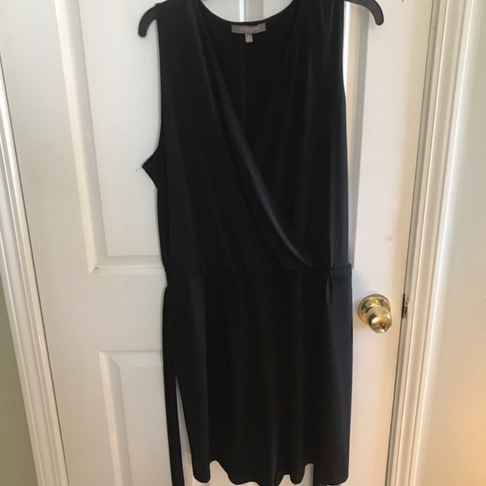 Sexy black short set brand new, has pockets.
